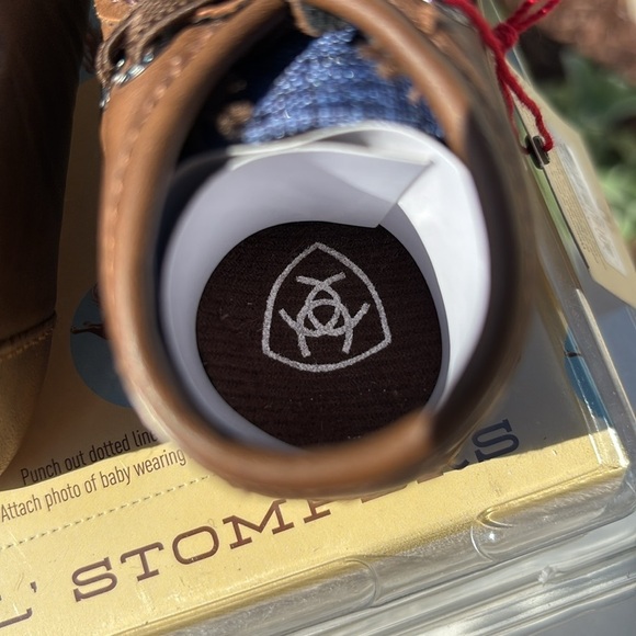 Ariat Lil’ Stompers USA Spitfire, American Flag Ariat logo,easy on/off booties - Picture 5 of 10